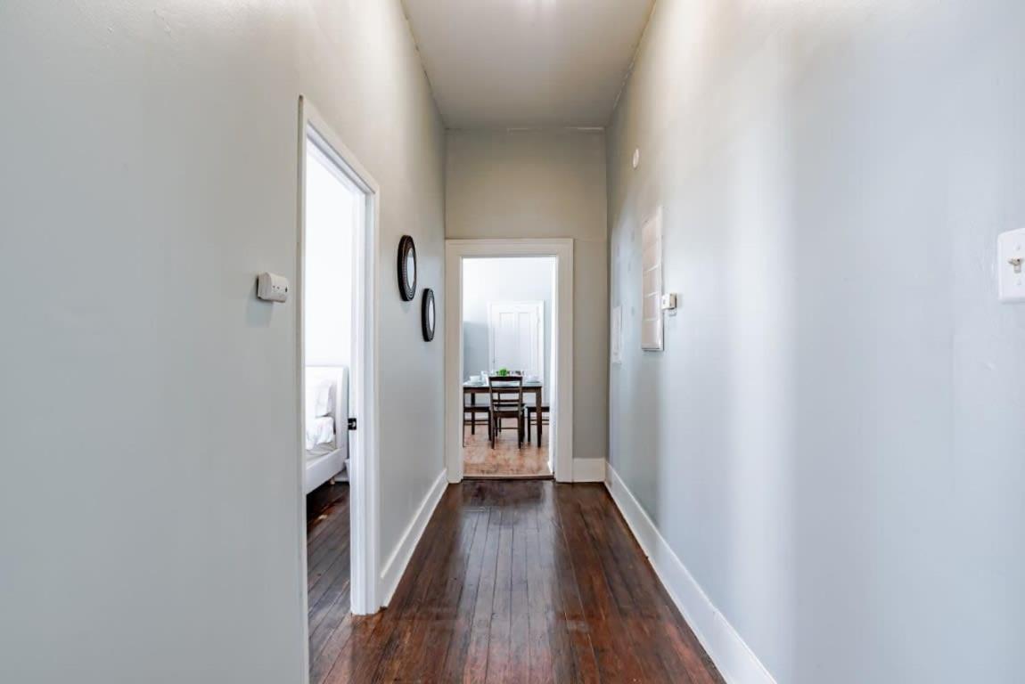Mins From Downtown & Dining, Dauphin Darling 2 Apartman Mobile Kültér fotó