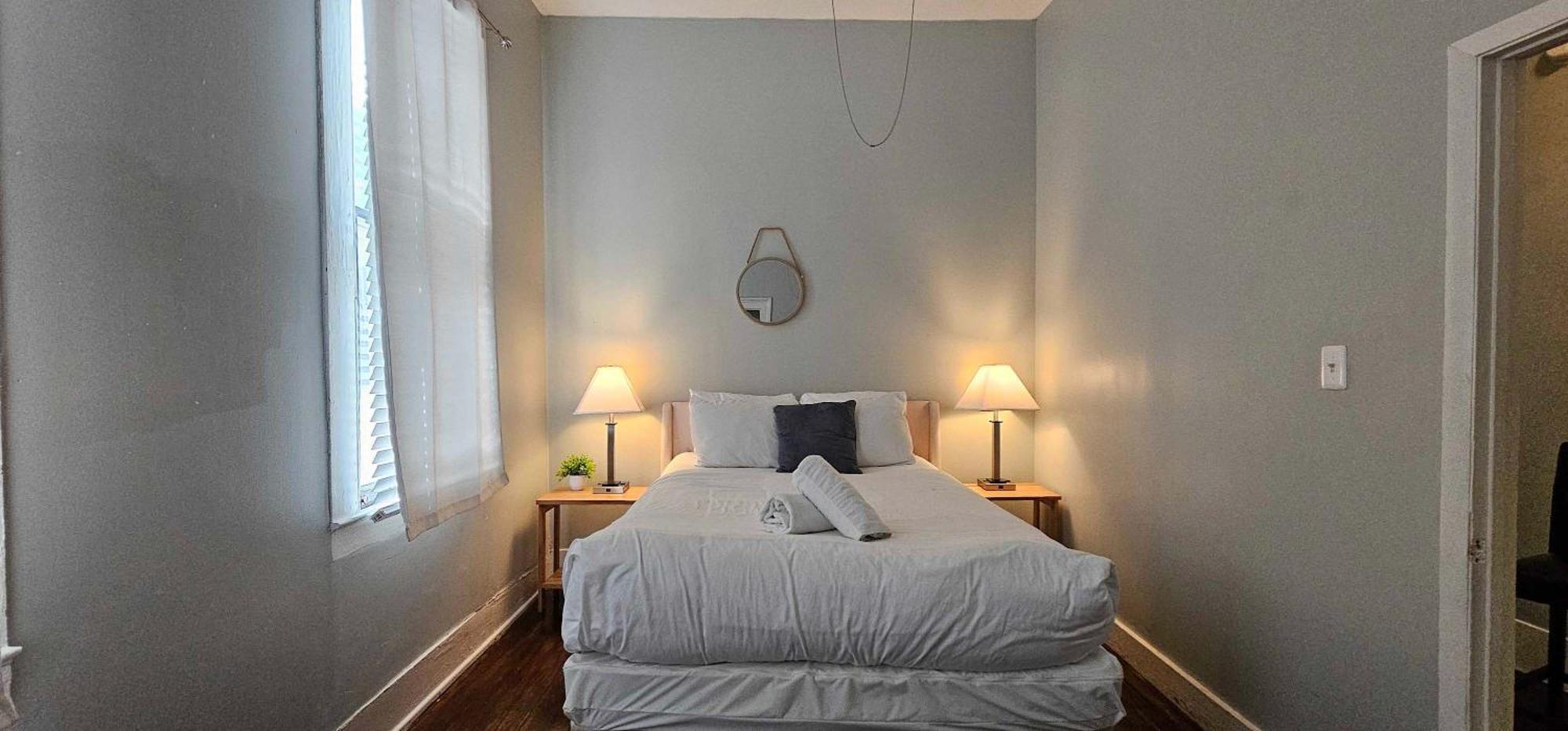 Mins From Downtown & Dining, Dauphin Darling 2 Apartman Mobile Kültér fotó