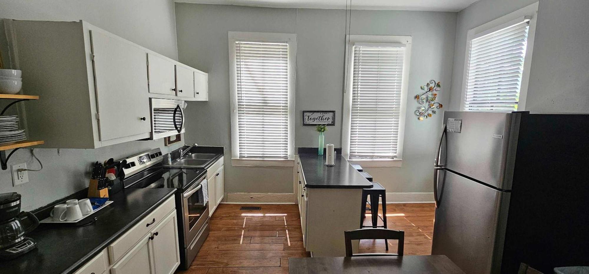 Mins From Downtown & Dining, Dauphin Darling 2 Apartman Mobile Kültér fotó